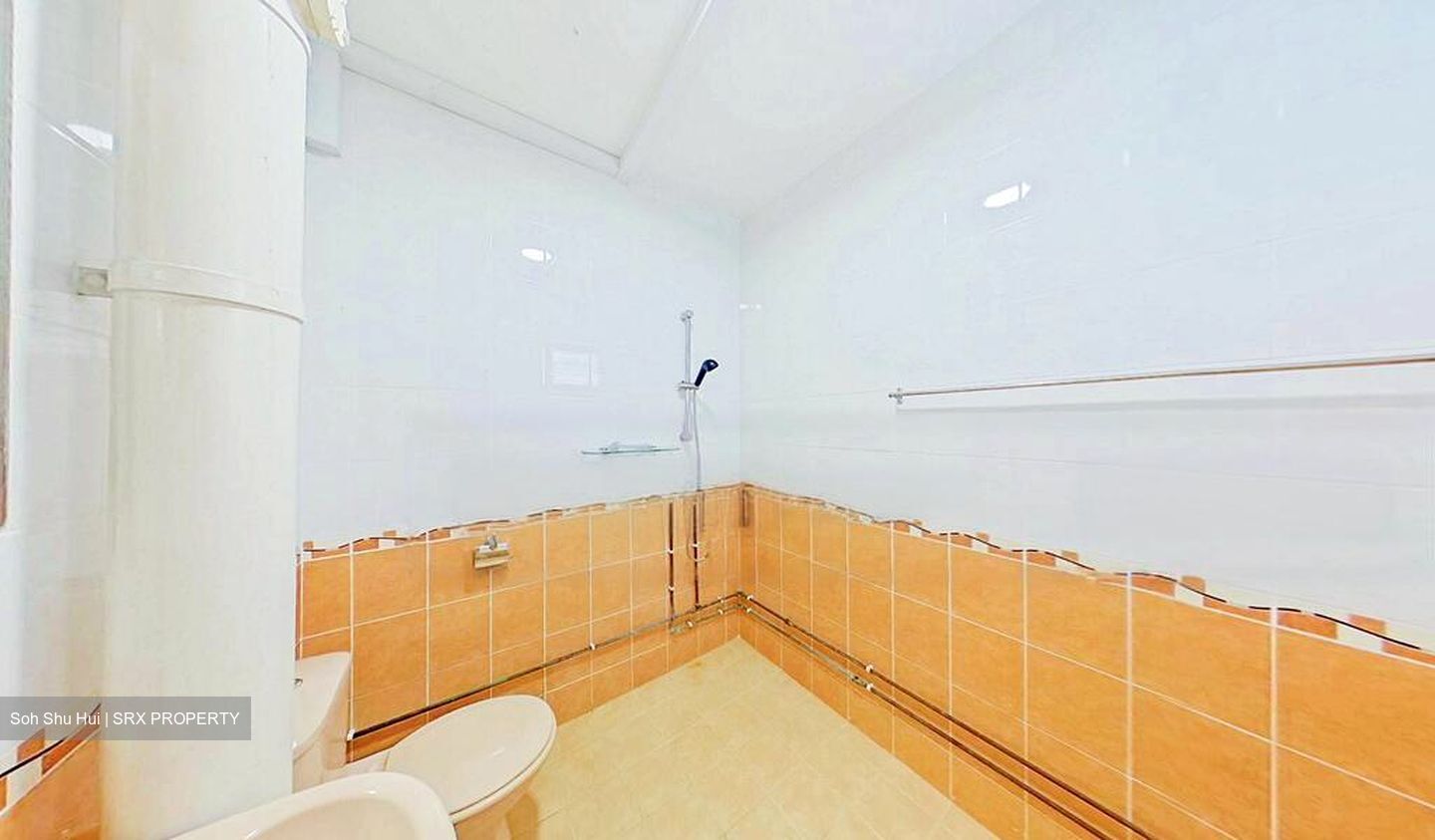 Blk 336 Jurong East Avenue 1 (Jurong East), HDB Executive #462980431